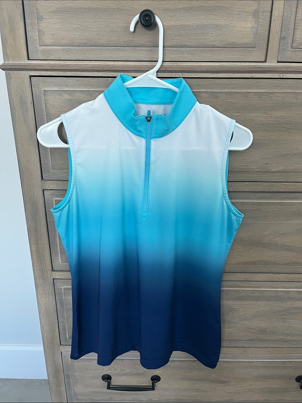 EP Sleeveless Ombre Zip-Front Performance  Top